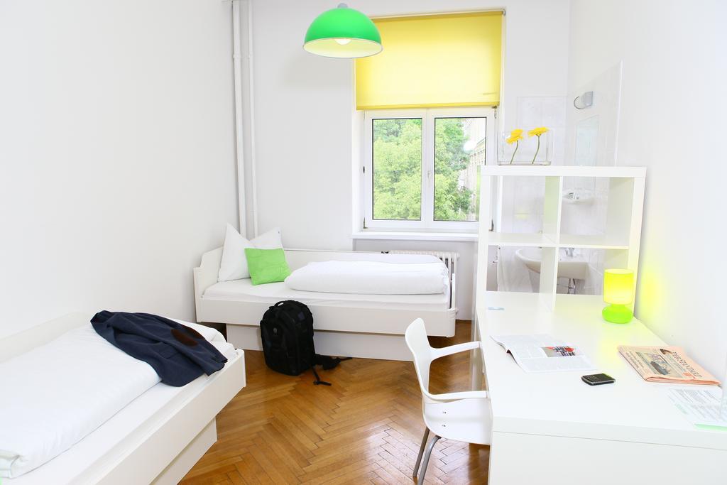 Hostel & Guesthouse Kaiser 23 Viena Quarto foto