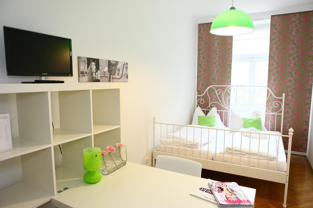 Hostel & Guesthouse Kaiser 23 Viena Quarto foto
